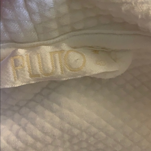 PLUTO Robe - Picture 6 of 13